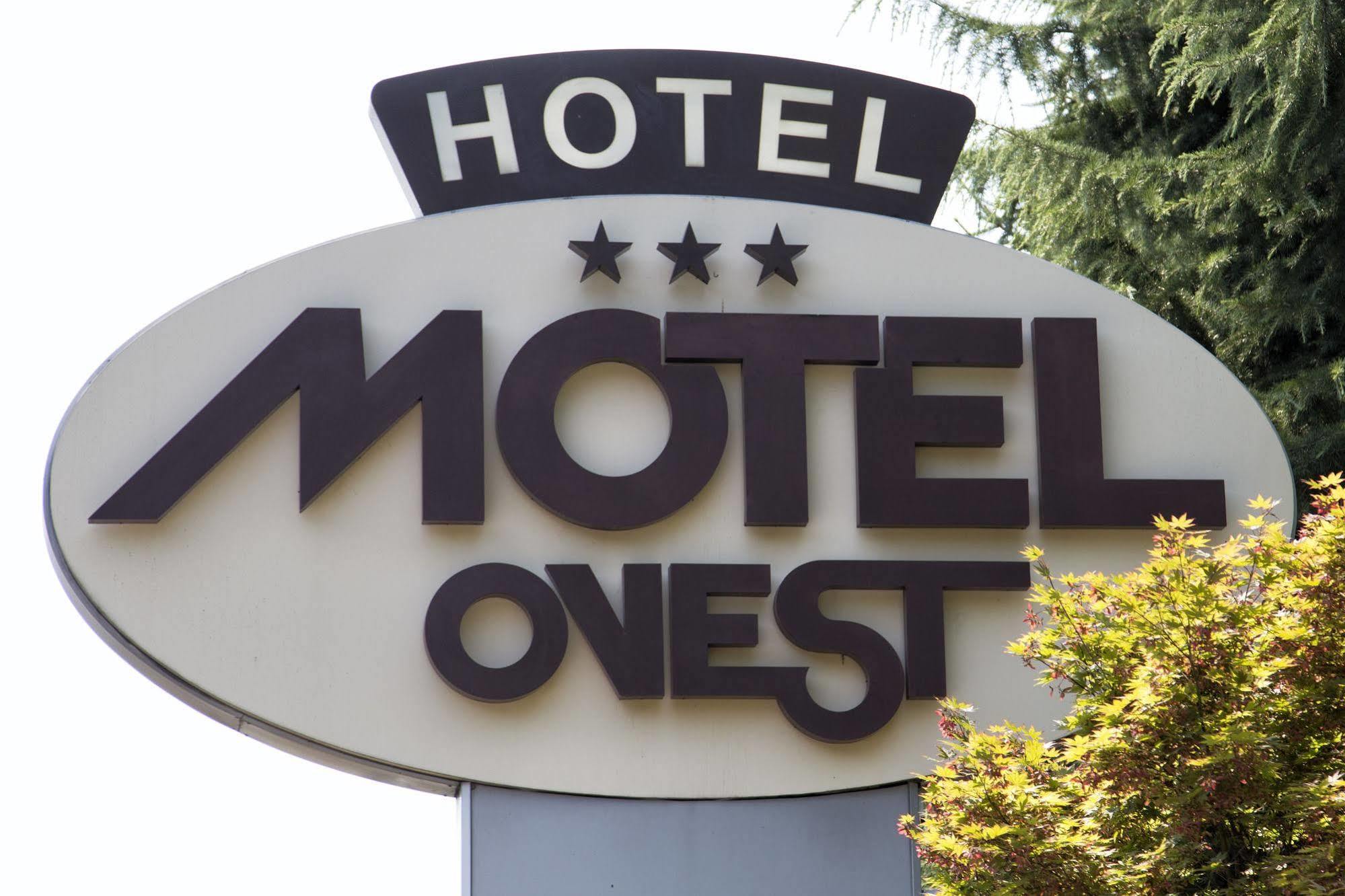 Vittuone Hotel Motel Ovest מראה חיצוני תמונה